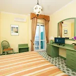 Ambasciatori 4* Искья