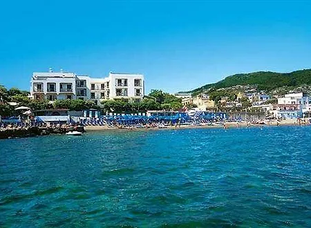 Отель Ambasciatori