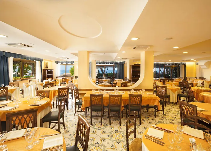 Hotel Ambasciatori 4*