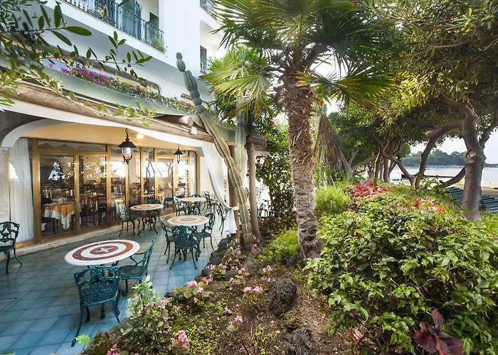 Ambasciatori Hotel 4*