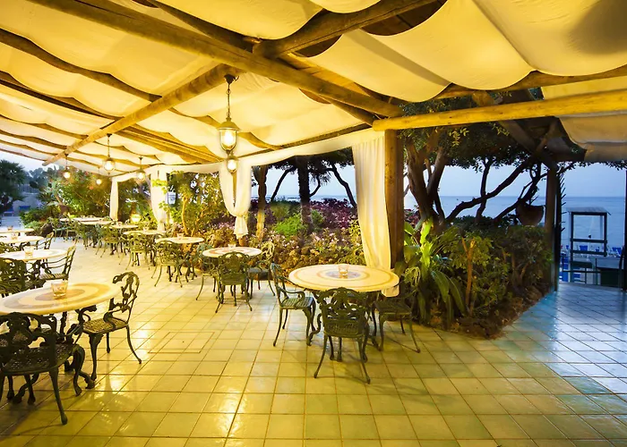 Ambasciatori 4* Isquia